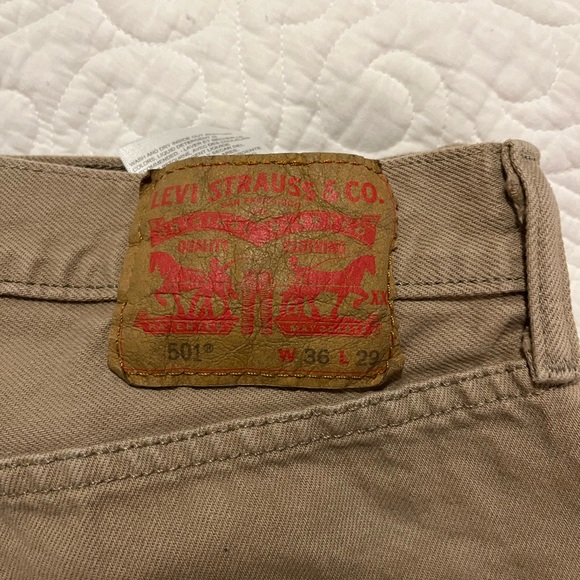 Levi’s 501 Button Fly Jeans - Picture 3 of 4